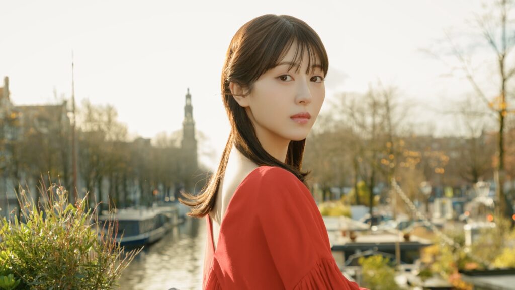 浜辺美波さん、最新写真集『25』発売決定！25歳の節目に初の海外ロケに挑戦