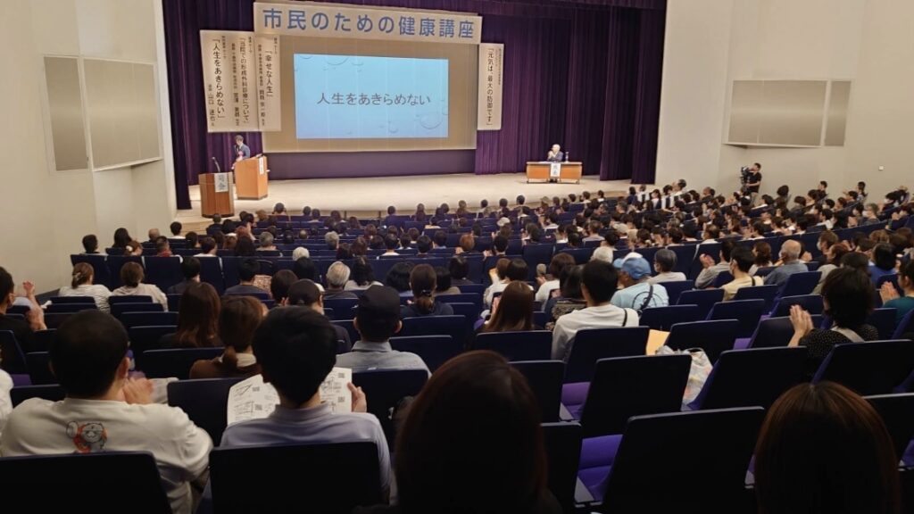 元「TOKIO」山口達也さん 信州で講演「人生をあきらめない」　TOKIOメンバーへの言及は控えめに