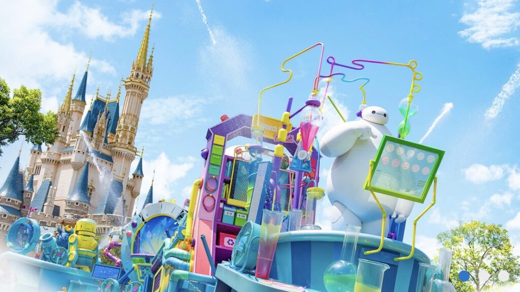 東京ディズニーリゾート キャストにも“日傘解禁”の英断 酷暑の中で際立つホスピタリティ精神