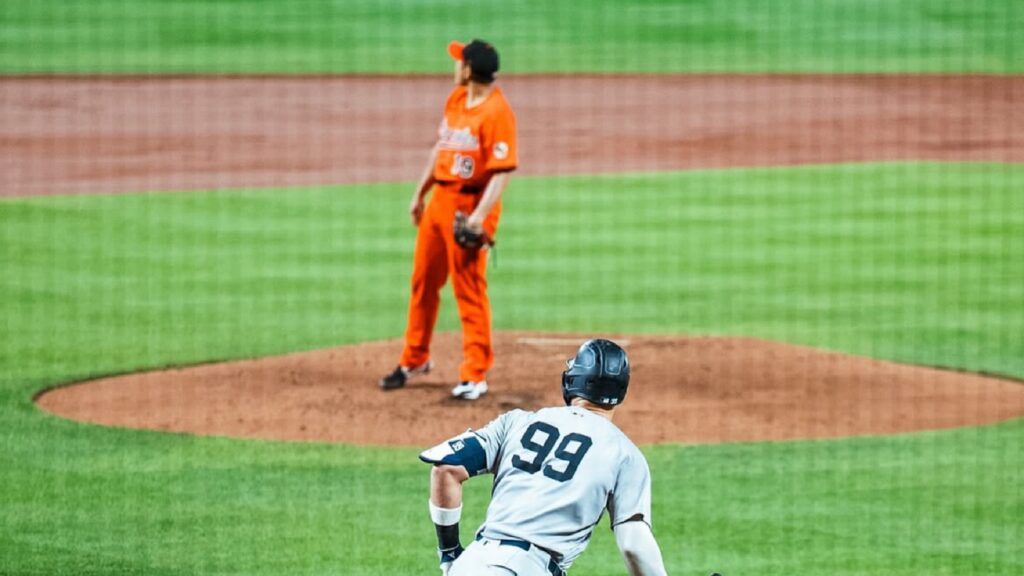 オリオールズ菅野智之投手 初回にスタントンに3ラン被弾 3回6安打4失点で降板