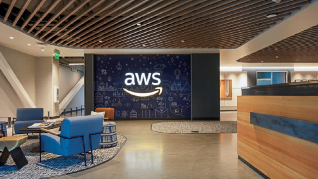 米アマゾンのクラウドサービス「AWS」大規模障害、全サービス復旧 2500社以上に影響
