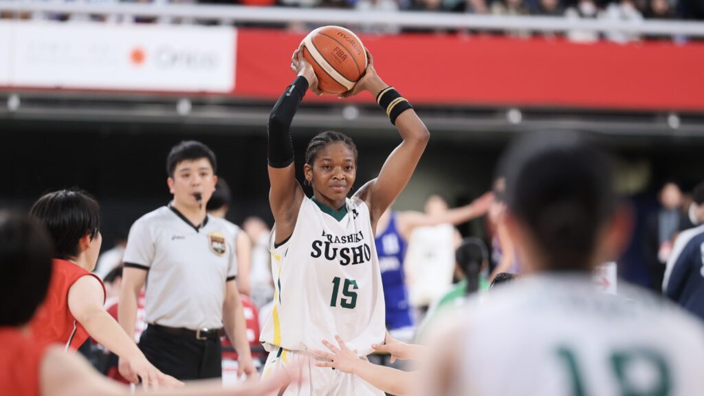 【ウインターカップ2025 女子2回戦】  倉敷翠松、後半の修正力で逆転勝利 オルショガブサヨ・アヨミポシが25得点の大黒柱