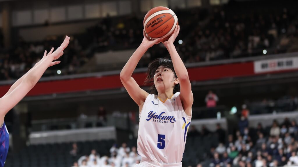 【ウインターカップ準々決勝】東京代表の八雲学園5番の川名漣が前半からゲームを支配、一関学院を64―52で退ける