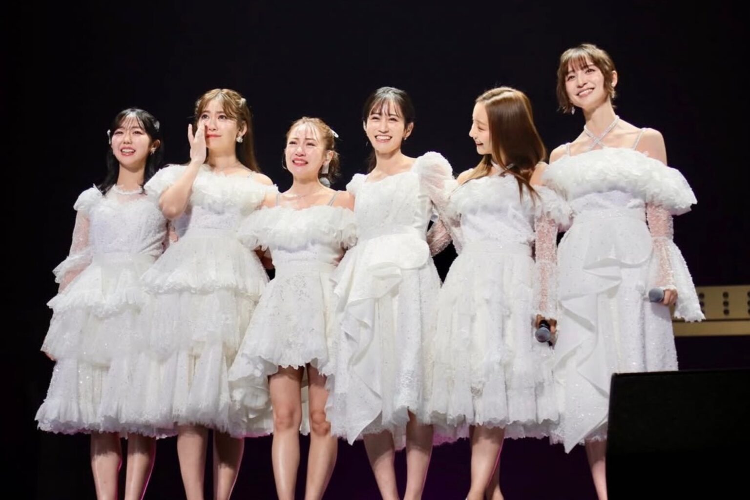 前田敦子さん、涙の武道館!! AKB48 20周年184人が紡いだ“青春の証明” | 瞬刊モッツ|モッツ出版株式会社