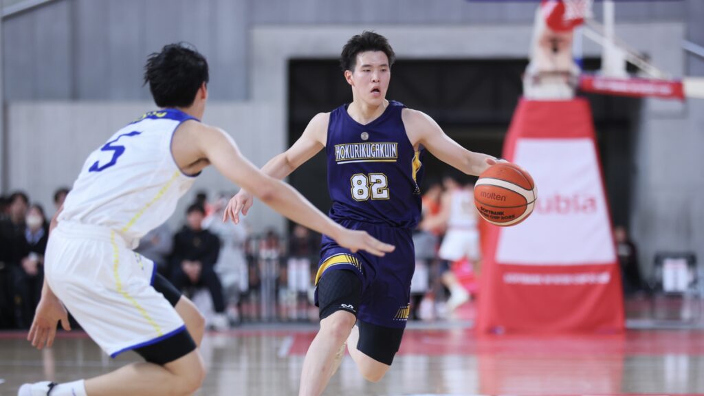 東京代表最後の切符を4校目として全国の舞台に立った成立学園高等学校。しかしウインターカップ初戦、その挑戦は北陸学院高等学校の圧倒的な攻撃力の前に阻まれた。