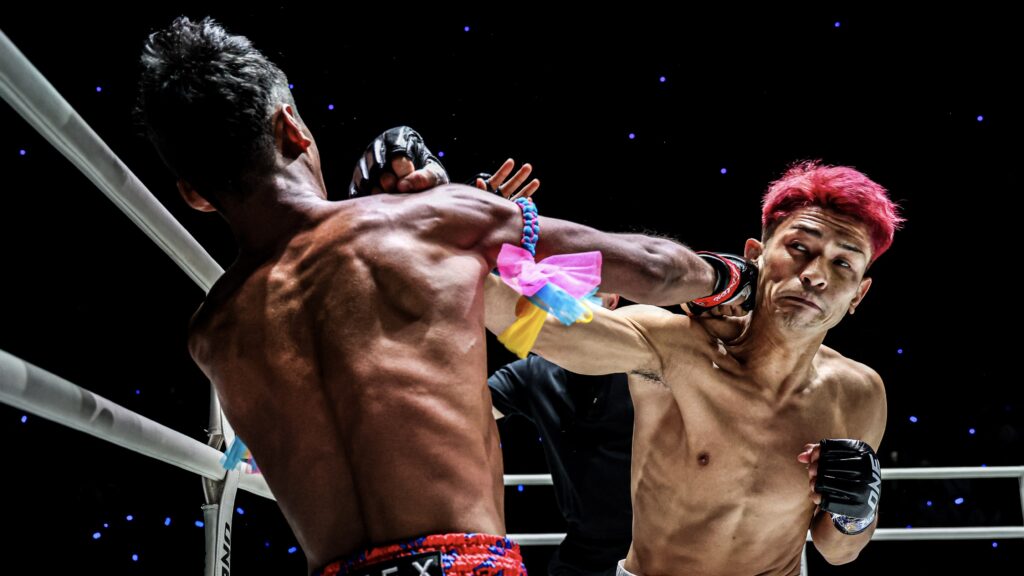 ONE Friday Fights 136 – HIROYUKI選手が“完全復活”を印象づける衝撃KO 3度のダウンで18歳タイ新鋭を粉砕