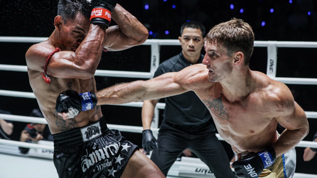 ONE＝“倒せる男”カリロが示した進化 右一閃で流れを変え 暫定王座へ