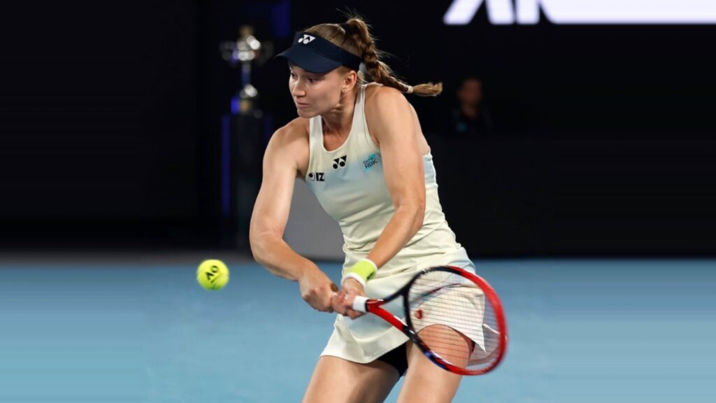 世界1位の圧力をねじ伏せた！ルバキナが全豪オープン初制覇