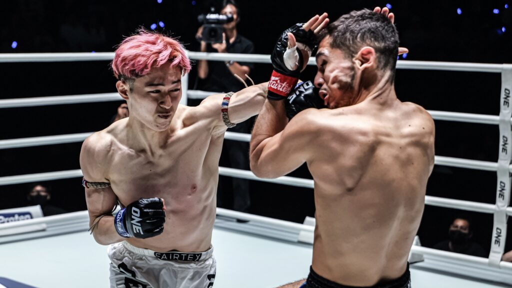 元KNOCK OUT王者・古村光選手が激戦制しONE3連勝 メサウディとの接戦をスプリット判定で制す