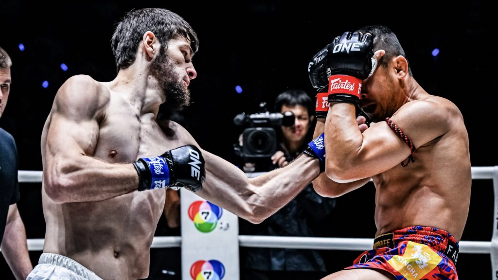 ONE FF１４７＝全勝イマンガザリエフ 元絶対王者ノンオーを衝撃KO「拳が信じられないほど硬い」計量失敗で王座戴冠ならず