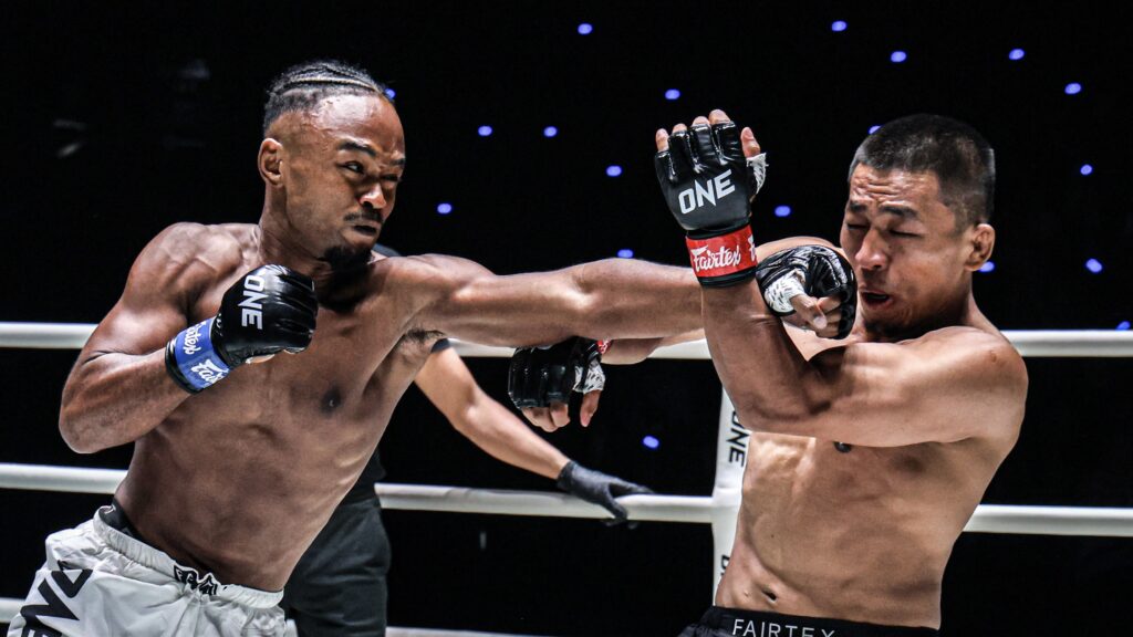 ONE FF 149-“ブラックサムライ”折居大河選手 静かなる衝撃のKOデビュー 無敗対決を制し世界戦線へ名乗り