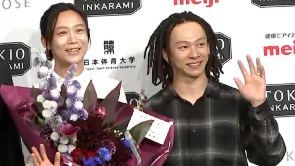 高木美帆選手の引退会見に平野歩夢選手がサプライズ登場 花束贈呈に「頭が真っ白」五輪10メダルのレジェンドが笑顔の別れ