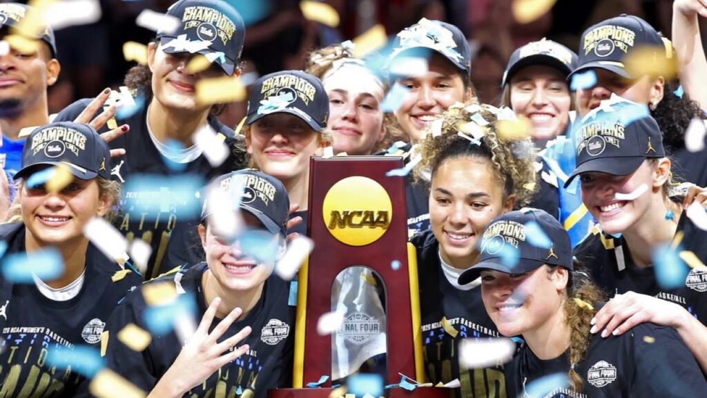 全米 女子大学バスケットボール・トーナメント決勝でUCLAが半世紀の空白を越え頂点へ“守り”が導いた歴史的戴冠　　　　　　　　　　　　　　　　　