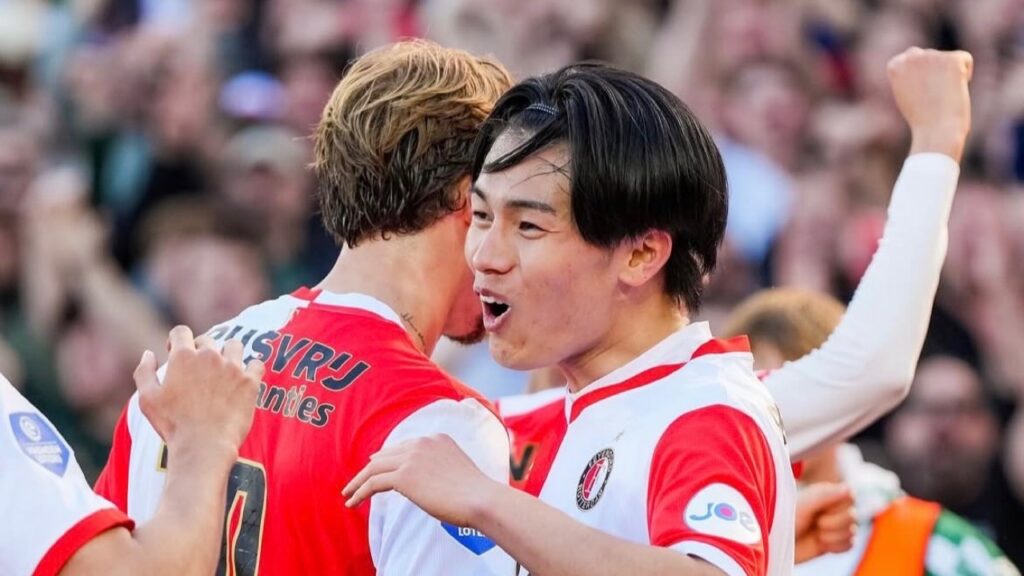 上田綺世選手が“別次元”の領域へ！止まらぬ得点力、圧巻2発で25ゴール到達