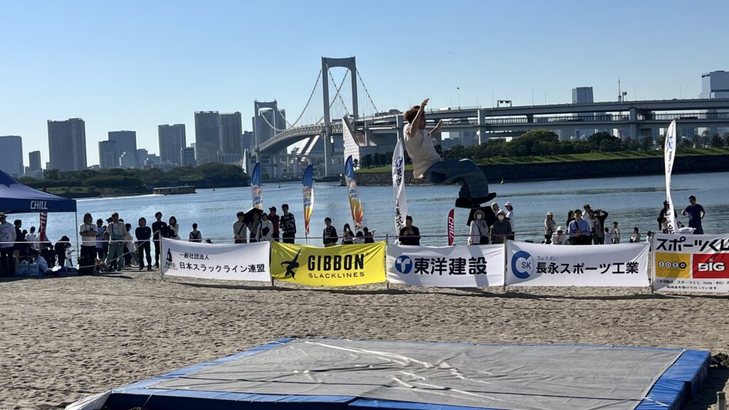 中村陸人選手が僅差V 中村拓志選手との兄弟対決制す お台場で今季初タイトル【SLACKLINE GAMES】