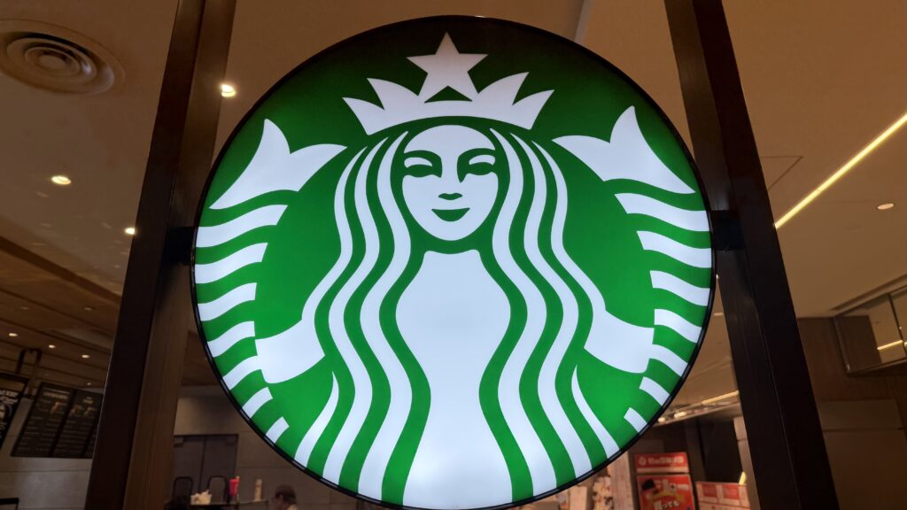 スタバ 10月9日から再び値上げ 最安クラスのコーヒーは393円▶︎414円 ワンモアコーヒーも160円 相次ぐ価格改定に利用者の負担増